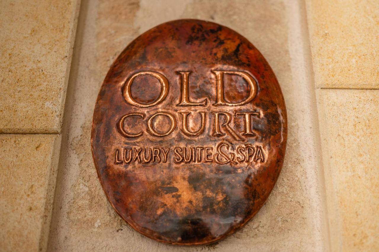 Old Court Luxury Suite&Spa By Monholiday โมโนโปลี ภายนอก รูปภาพ