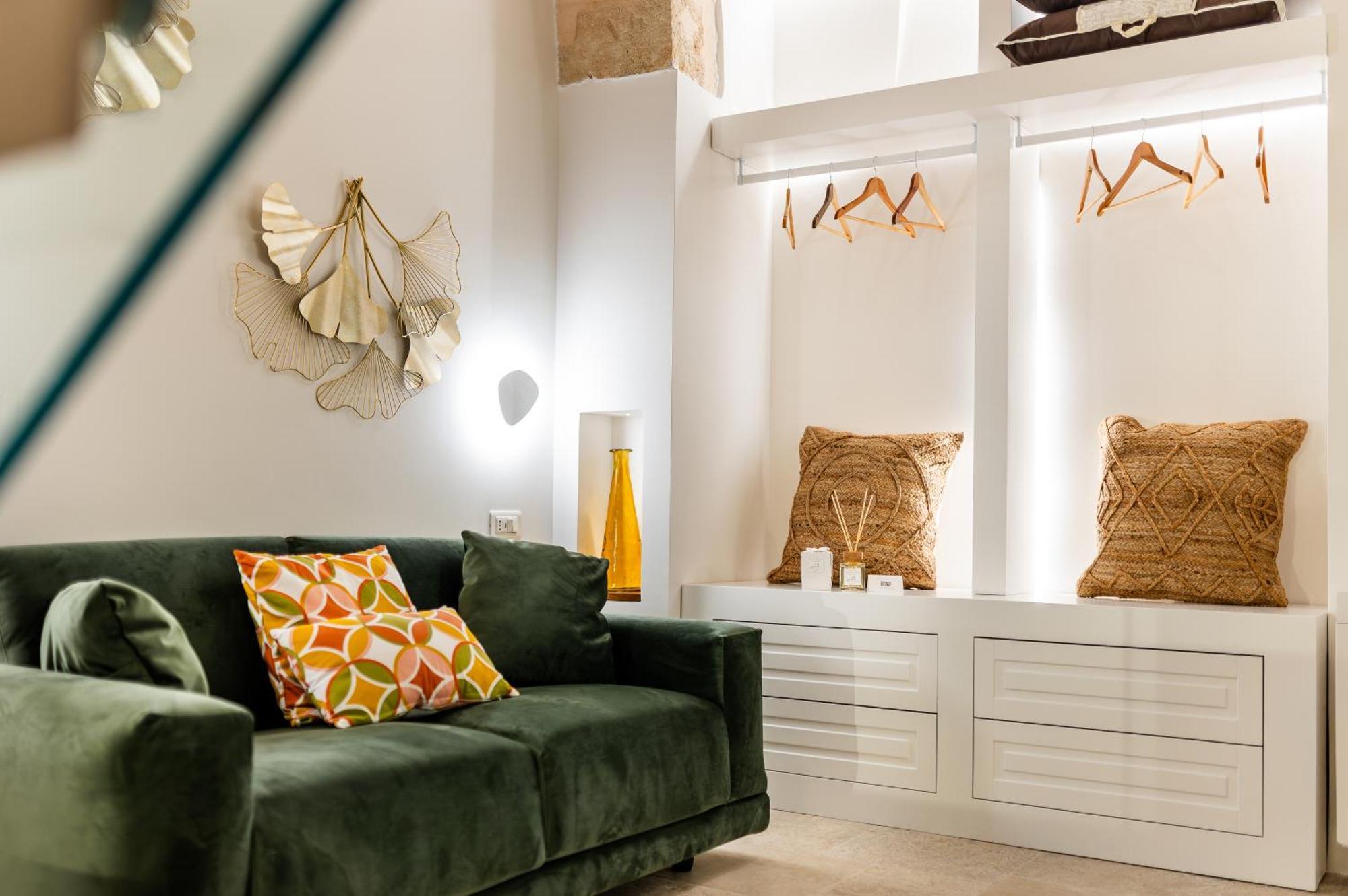 Old Court Luxury Suite&Spa By Monholiday โมโนโปลี ภายนอก รูปภาพ